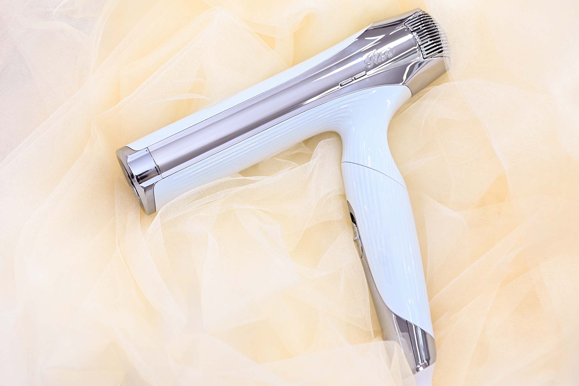 ヤマダデンキ テックランドの「ReFa BEAUTECH DRYER SMART W RE-AX-05A」のイメージ画像